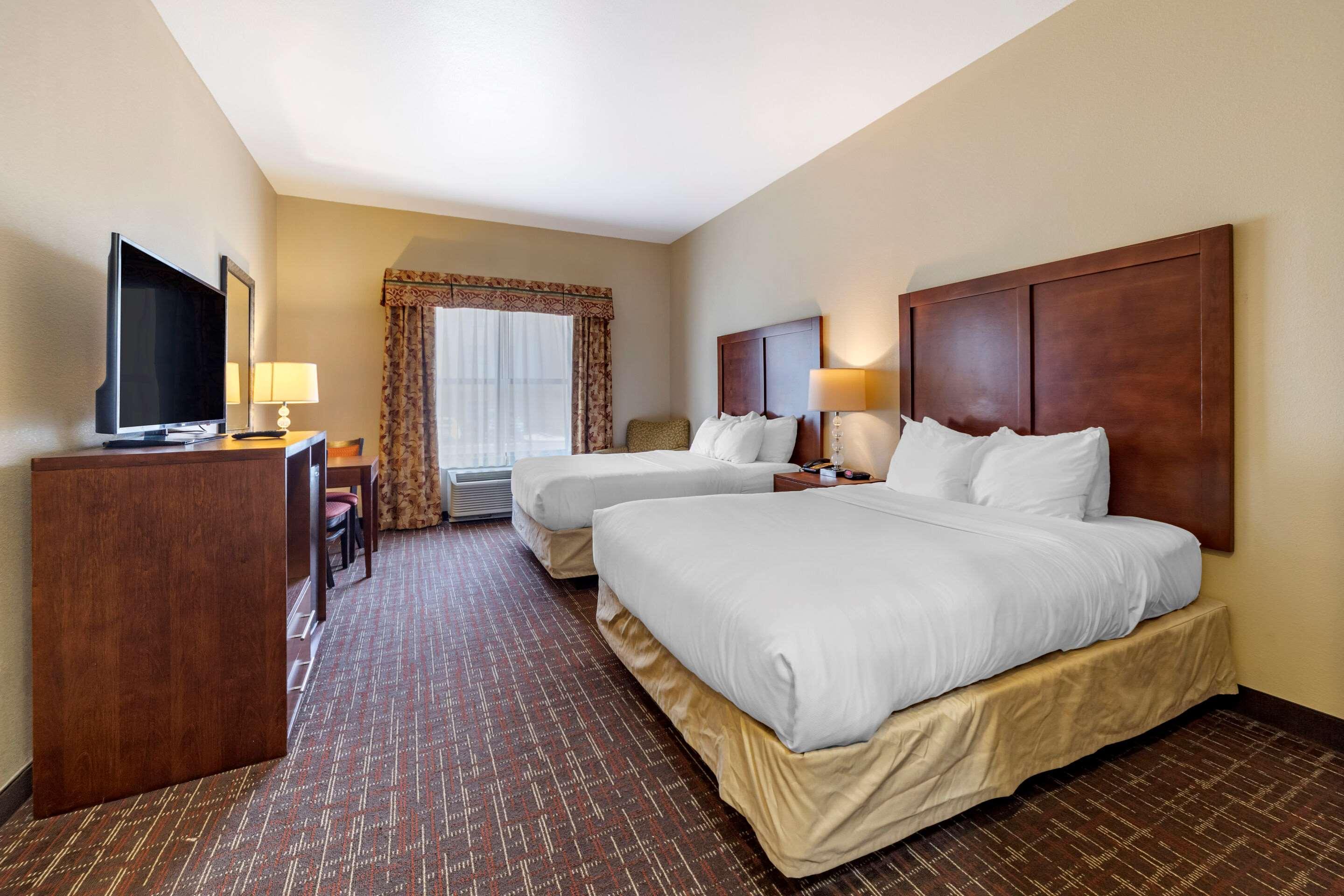 Comfort Inn & Suites Shawnee North Near I-40 Bagian luar foto